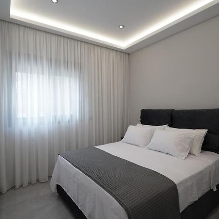 Brand New 3Br With 2 Bathrooms Marousi Apartment Atenas Exterior foto