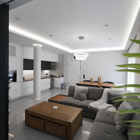 Brand New 3Br With 2 Bathrooms Marousi Apartment Atenas Exterior foto